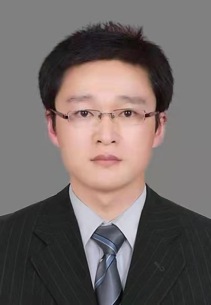 陈伟