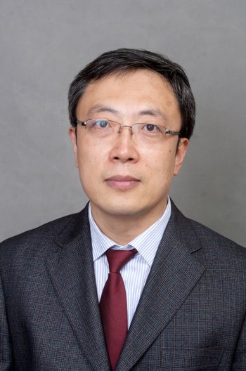 王磊