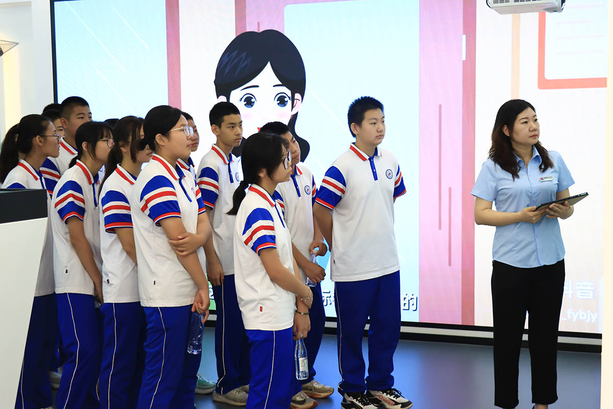 荣之创心脏科普馆研学活动