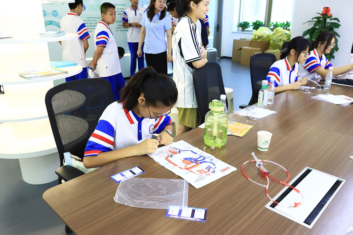 荣之创心脏科普馆研学活动